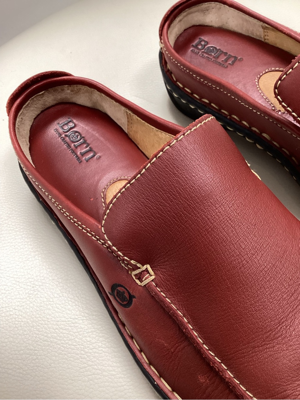 Born Leather Slip-On Clogs / Mules
Women’s Size 8.5 (EU 40)
Rich Red Leather | - Picture 3 of 8
